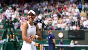 Emma Răducanu, învinsă de Sasnovici la Indian Wells / A ratat șansa de a o înfrunta pe Simona Halep, în turul trei