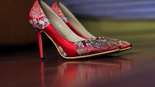 De ce nu mai poartă bărbații tocuri?