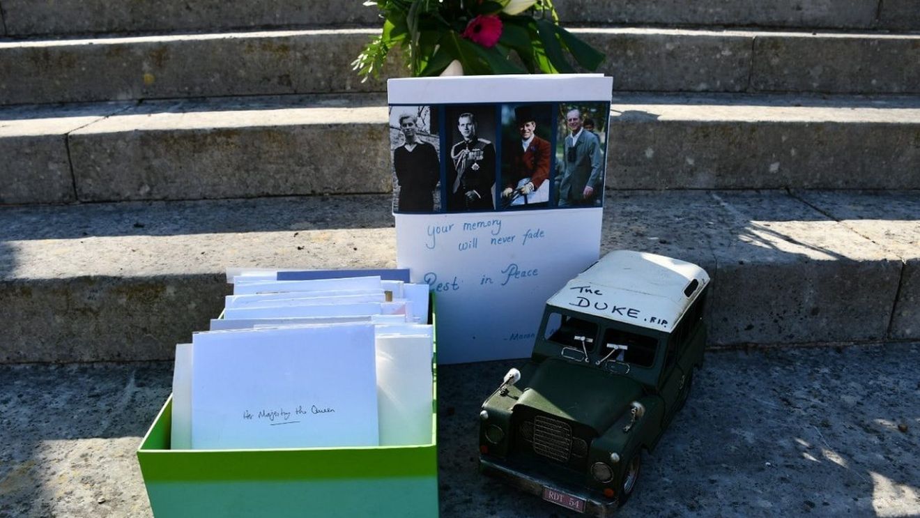 Prinţul Harry şi fratele său, William, vor merge separat la funeraliile prinţului Philip / Între ei se va afla vărul lor, Peter Phillips