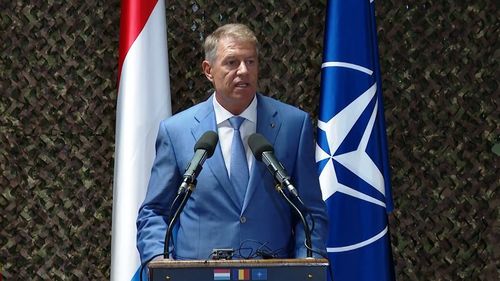 VIDEO Iohannis: Nu a existat nicio piesă şi nicio dronă şi nicio altă parte a vreunui dispozitiv care a ajuns în România / Am avut chiar azi atacuri la 800 de metri de graniță / Avem pregătit în cadrul NATO scenariul pentru fiecare eveniment posibil