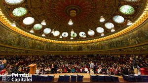 Cazul bizar al celor 90 de elevi pe care Primăria București i-a "etalat" la Gala șefilor de promoție, dar care nu și-au primit premiile promise de peste jumătate de an