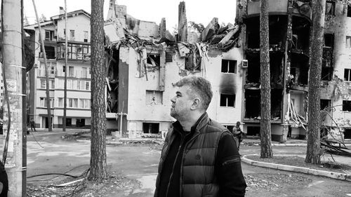 Marcel Ciolacu, la un an de la începutul războiului din Ucraina: ”Nu ne vom lăsa niciodată descurajaţi de nişte criminali conduşi de idealuri greşite” /  Merge la Baza 57 Aeriană ”Mihail Kogălniceanu” pentru a le mulţumi militarilor români şi străini