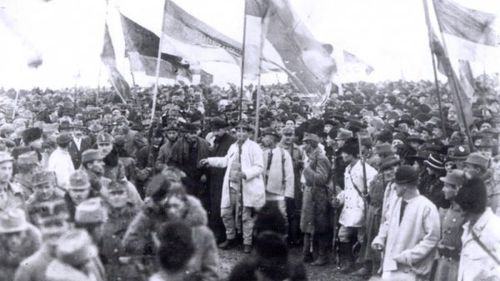 Deutsche Welle - analiză dură de Ziua Națională a României: ”1 Decembrie și eșecul unității” / ”Cei care organizează parada militară uită generozitatea fruntașilor ardeleni, care știau că Ardealul nu e doar românesc, ci și unguresc și nemțesc și evreiesc”