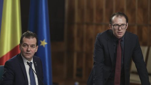 A fost lansată în dezbatere propunerea de rectificare a bugetului prin OUG: Bugetul de stat pe anul 2020 se diminuează la venituri cu 289,4 milioane lei, iar la cheltuieli se majorează cu 28.590,2 milioane lei. Deficitul se majorează cu 24.706,2 milioane lei