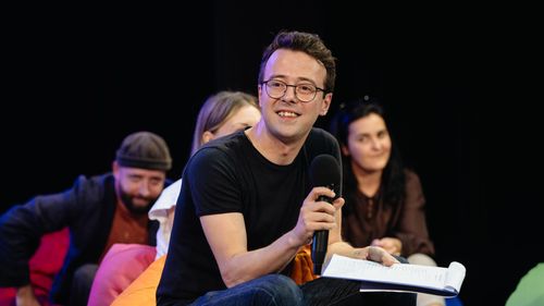 Regizorul Vlad Cristache refuză prelungirea mandatului de manager interimar la Teatrul Excelsior / Primarul general interimar nu a mai prelungit mandatul, decizia a fost schimbată în urma presiunii publice