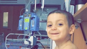 Arestări în Marea Britanie după ce fanii fotbalului și-au bătut joc de un copil care a murit de cancer