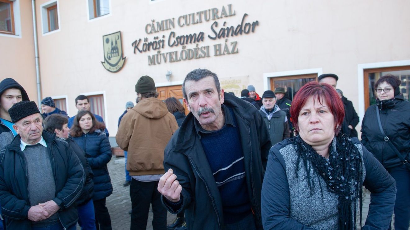 Cazul Ditrău: Conducerea brutăriei a depus plângere la Poliţie pentru ameninţare, incitare la ură sau discriminare, tulburarea ordinii publice. Surse: Ar fi vizat preotul catolic