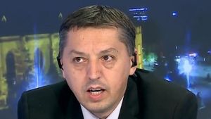 EXCLUSIV Rectorul Daniel David, după ce UBB a cerut retragerea cărții publicate pe baza tezei de doctorat a ministrului Bode, “profund viciată” de plagiat: Am aceeași încredere în decizia Comisiei de etică pe care am avut-o și la prima sesizare / Școala doctorală e cea care trebuie să discute dacă Adrian Ivan mai poate conduce doctorate la UBB