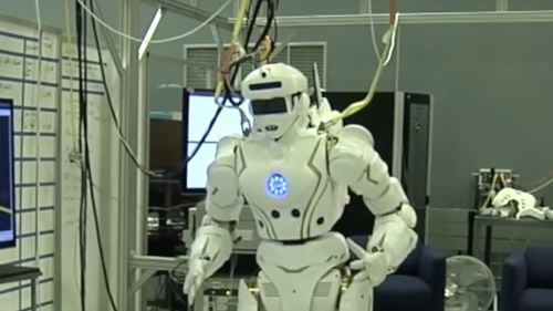 Roboţi umanoizi în spaţiu: următoarea frontieră