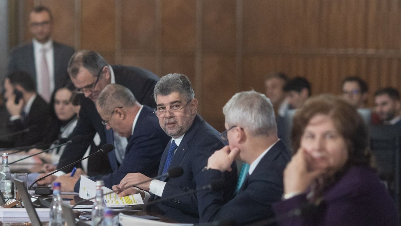 USR cere reducerea aparatului bugetar, oprirea împrumuturilor-record, digitalizarea ANAF şi lupta reală cu evaziunea