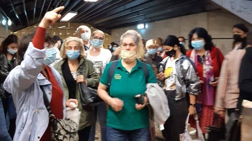 Din nou aglomerație la metrou, după o defecțiune la un tren pe Magistrala 3