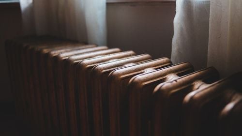 La Timișoara s-ar putea plăti atât cât consumi, în cazul încălzirii în sistemul centralizat / ”Să ai cumva un buton de on-off pentru fiecare apartament în parte” / Ideea nu e implementată din cauza lipsei banilor