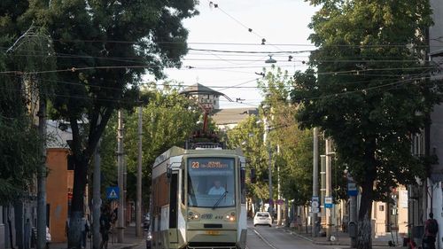 Noi măsuri pentru fluidizarea traficului în zona Podului Grant: culoar unic pentru tramvaiele 11 şi 44 şi suplimentarea capacităţii de transport pe linia 41