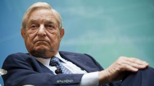 Cine pompează bani în alegerile din SUA, cele mai scumpe din istorie? George Soros domină lista donatorilor cu 128 de milioane date democraților / Top zece nume de oameni de afaceri și organizații care bagă bani în cele două mari partide