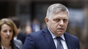 Premierul slovac Robert Fico acuză Marea Britanie că a plătit activişti pentru a influenţa alegerile din Slovacia în 2023