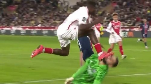 VIDEO Portarul Donnarumma, desfigurat de un adversar de la AS Monaco