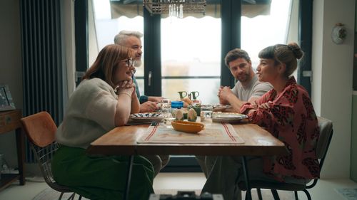 Stiu ai tăi ce știu. De ce vacanțele printr-o agenție de turism nu sunt doar mai simple, ci mai inteligente