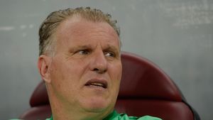 Selecționerul Massimo Pedrazzini s-a simțit rău și lipsește de la meciul României cu Cipru de la fotbal feminin