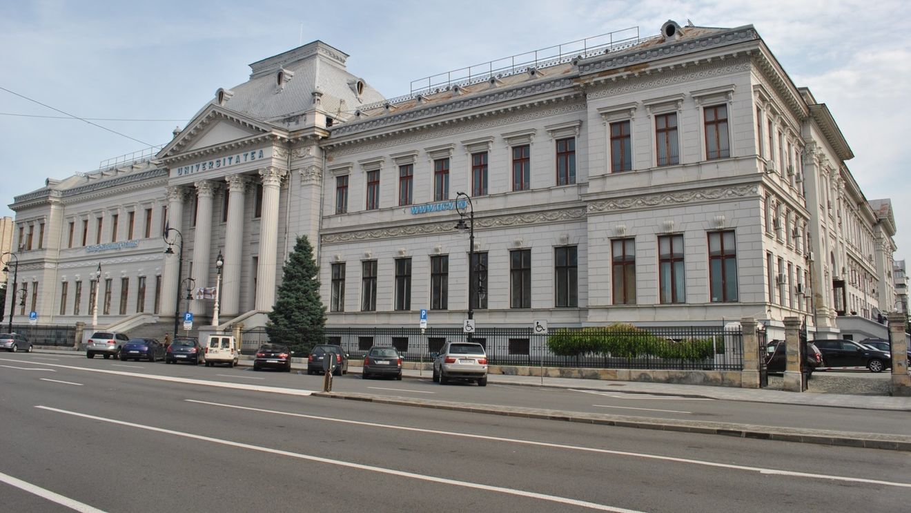 Universitatea din Craiova va trece la cursuri on-line de la sfârșitul lui noiembrie până la jumătatea lunii martie / Instituția vrea să valorifice infrastructura creată pentru cursuri online în pandemie, dar să facă și economii la energie