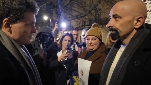 VIDEO Cum l-a apărat Nicușor Dan pe Cătălin Predoiu în fața românilor din Londra și i-a criticat pe magistrați că nu candidează la CSM / „Nicușoare nu mai sta, apără justiția!”