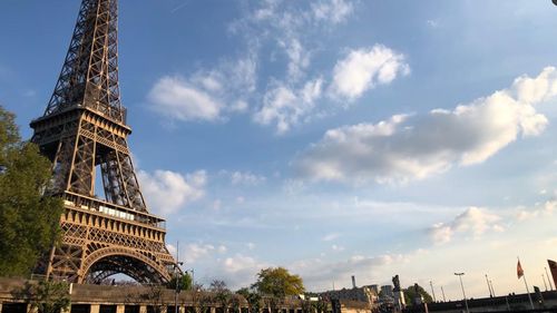 Atenţionare de călătorie MAE: Posibile perturbări ale circulaţiei mijloacelor de transport în Franţa, unde a fost anunţată o grevă