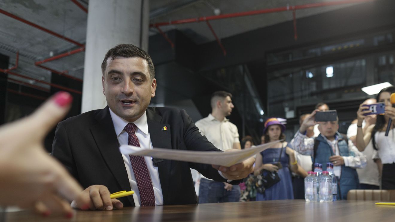 Simion, după Congresul PSD: Marcele, ne vedem în turul 2 / Liberalii îi acuză pe social-democrați că îl ajută pe liderul AUR să ajungă în turul al doilea al prezidențialelor, după modelul cursei din 2000, dintre Ion Iliescu și Corneliu Vadim Tudor
