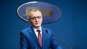 Limba română “este foarte probabil” să fie probă separată, cu gramatică, la Bacalaureat 2027, anunță ministrul Sorin Cîmpeanu