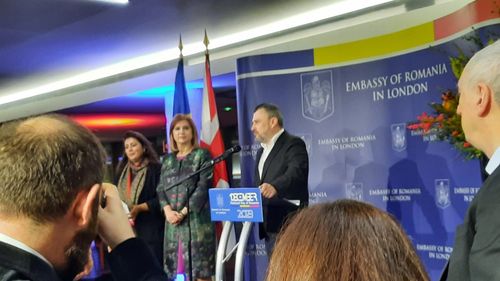 Ziua Națională a României la Londra: O ambasadoare remarcabilă, un secretar de stat jenant