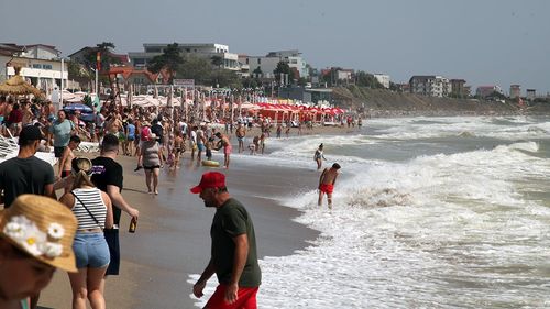 De ce este apa rece bocnă pe litoral? Fenomenul up-welling e unul normal, dar în acest an durează neobișnuit de mult. Explicațiile specialiștilor