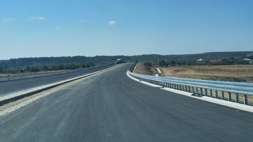 Grindeanu: S-a deschis circulaţia pe încă un tronson al drumului expres Craiova-Piteşti / Cei 31 de km sunt finalizați cu șase luni mai devreme