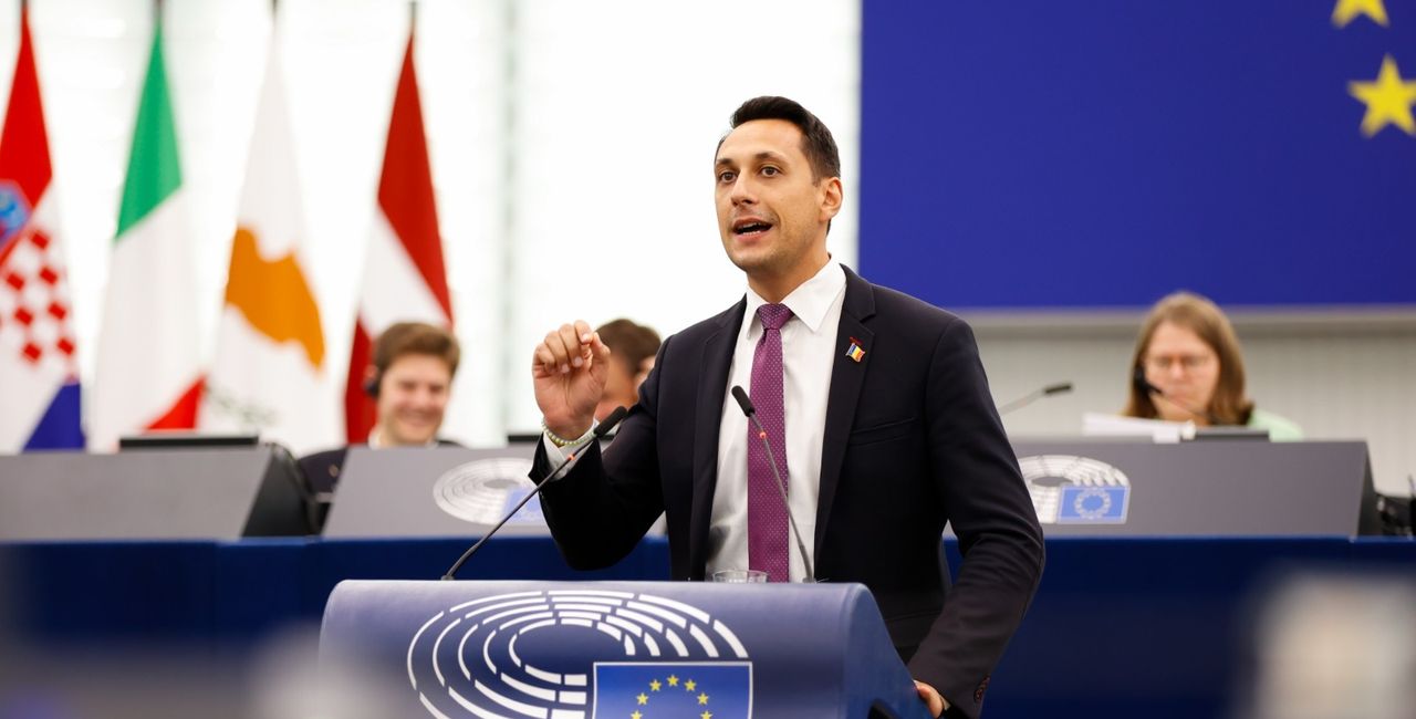 BREAKING Vlad Gheorghe s-a retras din cursa pentru Primăria București și le cere susținătorilor să îl voteze pe Ciprian Ciucu: Candidata extremistă are șanse reale să ajungă primarul Capitalei / Îi cer lui Cătălin Drulă să se alăture alianței candidaților de centru-dreapta