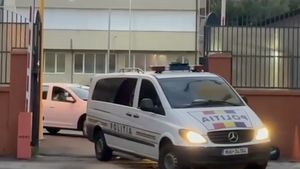 Grupare infracțională din România, acuzată că a accesat peste 1.000 de conturi ale unor britanici, folosind datele lor personale / Prejudiciu de peste un milion de lire sterline