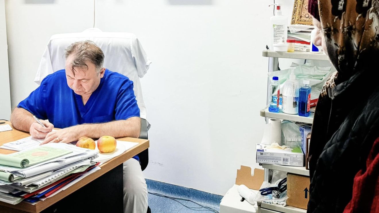 Fostul ministru Nelu Tătaru acuză că i se îngrădeşte dreptul de a profesa ca medic la Spitalul Huşi / El este cercetat penal pentru luare de mită