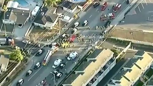 Un SUV intră în plin, pe contrasens, într-un grup de poliţişti care făceau jogging la Los Angeles şi răneşte 25 de persoane