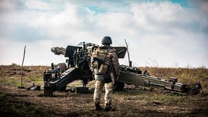 Armata ucraineană afirmă că trupele Rusiei au fost îndepărtate dintr-o parte a unui oraş-cheie din est / ”Armata inamică nu mai este acolo”
