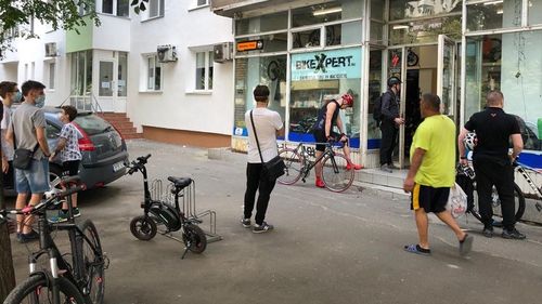 Germania: la magazin, doar cu test negativ. Comercianții și clienții, nemulțumiți de soluție