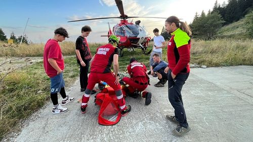 Accident de mountain-bike, la Cota 1400 / Un adolescent a fost transportat la spital cu elicopterul