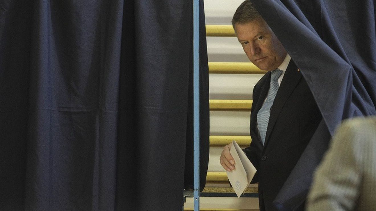 Iohannis a votat în București: Îmi doresc un viitor foarte bun pentru România și sper să primesc astăzi confirmarea că foarte mulți români își doresc același lucru