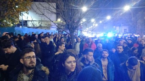 Peste 250 de persoane protestează la Iași în faţa Tribunalului pentru independenţa Justiţiei / "Nu, pentru hoţi! Justiţie pentru toţi!"