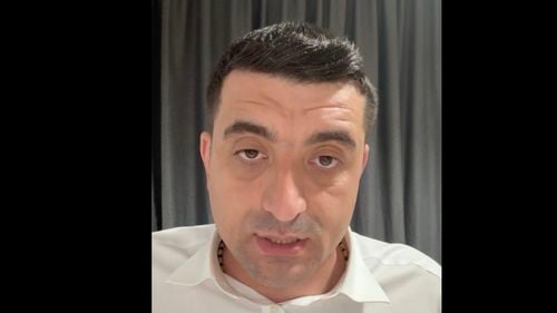 George Simion dă mesaje contradictorii: anunță că nu va organiza niciun miting luni, dar că susține protestele împotriva „regimului acesta ilegitim” / „Hai demonstrați! Vrem să vă vedem!”