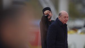 Traian Băsescu nu crede într-un prim-ministru tehnocrat: „E o copilărie să desemnezi un premier neangajat politic” / „PSD poate face majoritate, PNL nu poate”