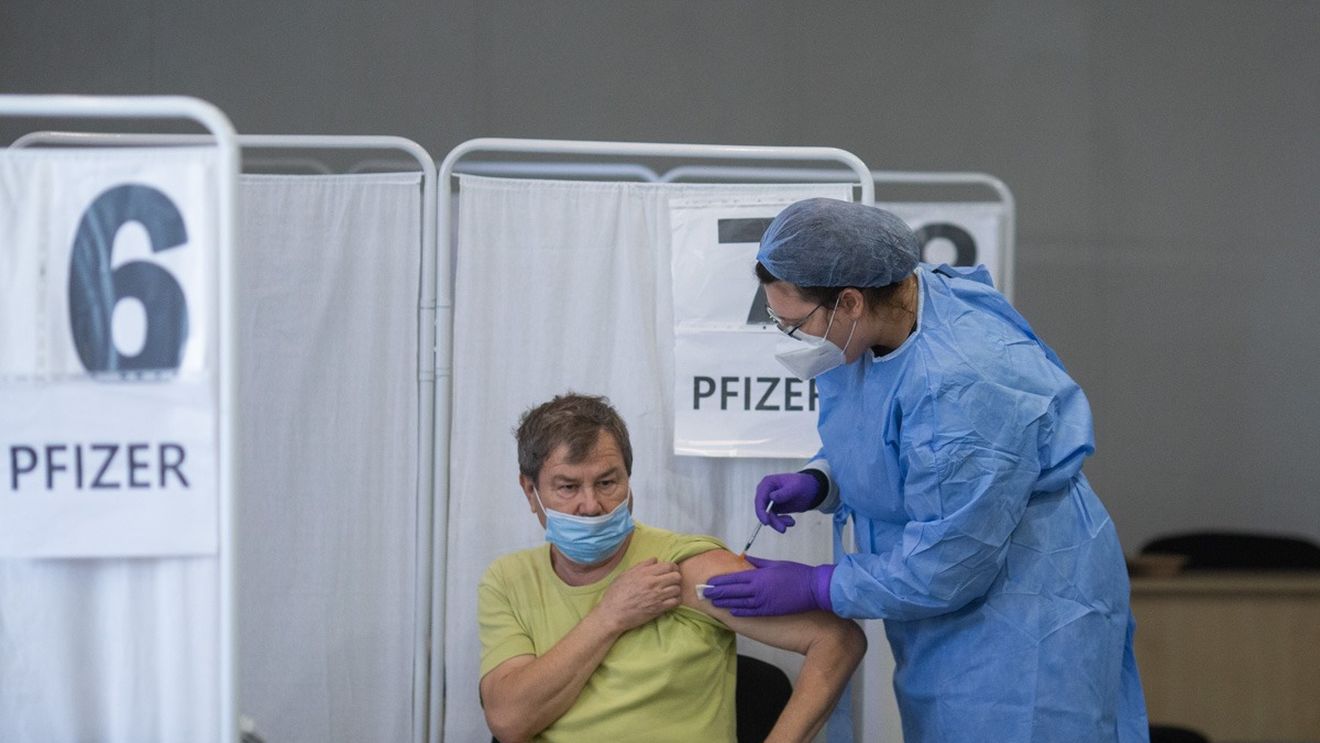 2.315 persoane şi-au făcut prima doză de vaccin anti-COVID în ultimele 24 de ore