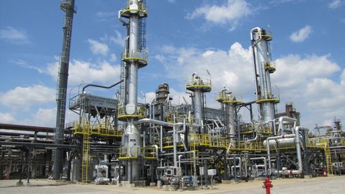 UPDATE Incendiu la rafinăria OMV Petrom de la Petrobrazi, aflată în revizie. Trei persoane au suferit arsuri UPDATE