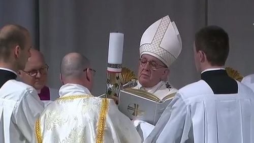 Mesajul Papei Francisc de Paștele catolic/ Obiceiuri în România