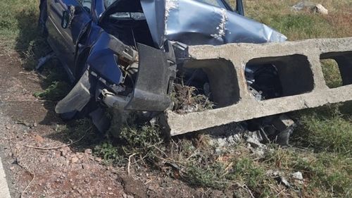 Patru persoane au fost rănite după ce șoferul a intrat cu mașina într-un stâlp din Tulcea/ A fost nevoie de intervenția elicopterului SMURD