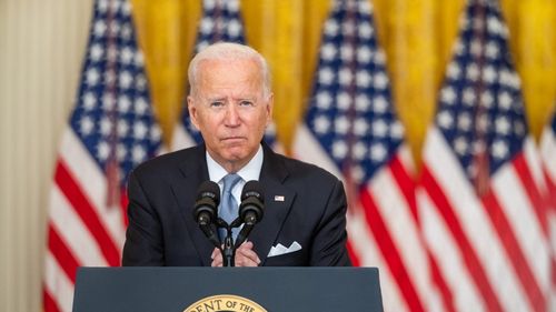 Joe Biden îl avertizează pe Vladimir Putin că Rusia va plăti un „preț teribil” dacă va invada Ucraina: „Consecințele economice vor fi devastatoare”