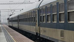 CFR încă nu a intrat în Schengen. Trenurile stau la frontiera cu Ungaria la fel de mult ca înainte/ Pentru actualul plan de mers, circulația trenurilor internaționale a fost stabilită înainte de aderarea României la spațiul Schengen