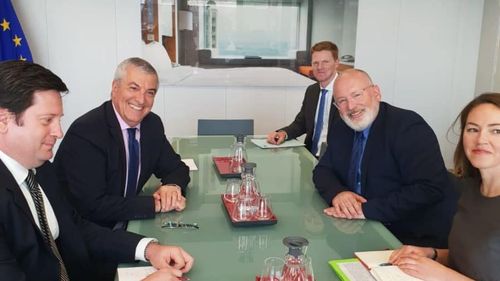 Comisia Europeană urmărește ”cu îngrijorare” evenimentele din România. Replica omului forte de la Bruxelles pentru Tăriceanu