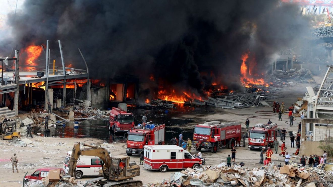 Președintele Libanului: Incendiul care s-a declanşat în portul Beirut este posibil să fi fost cauzat de un act de sabotaj, o eroare tehnică sau o neglijenţă