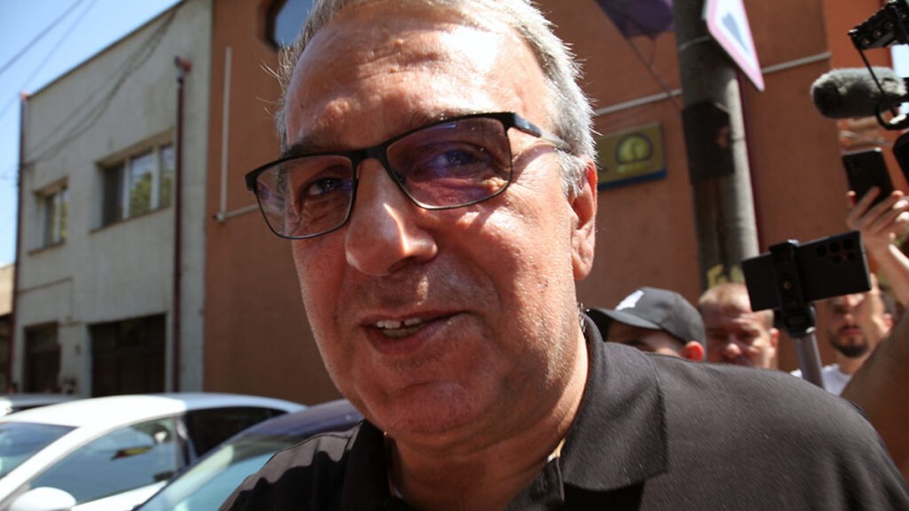 Primarul PNL al Constanței vinde terenurile orașului la bucată, la fel ca Radu Mazăre / Chițac spune că e ”nevoie de bani” în orașul pe care îl conduce de 5 ani / O bucată de plajă a ajuns în 2024 la șeful suspendat al PSD Constanța, anchetat pentru corupție în Portul Constanța